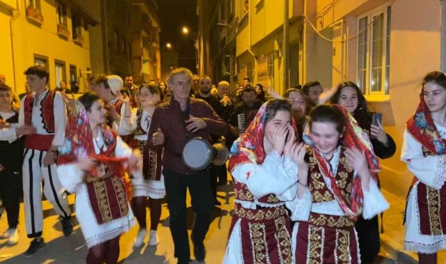 Rumeli ezgileriyle sahura kaldırdılar