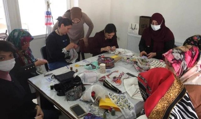 SAKEM katılımcılara meslek öğretiyor