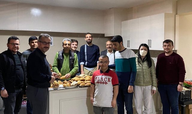Salihli AK Parti&#039;den gönülden gönüle iftar ve sahur programları