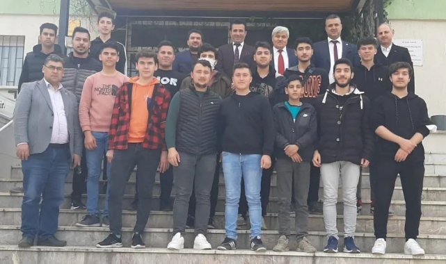 Salihli'de müftülük, öğrencileri ödüllendirdi