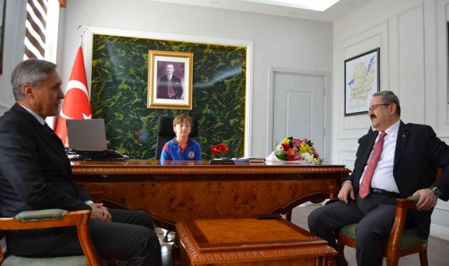 Salihli'yi öğrenciler yönetti