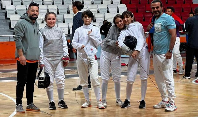 SANKO Okulları öğrencisi eskrimde Türkiye 5'incisi oldu