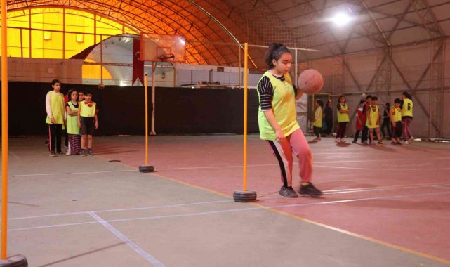 Şanlıurfa'da çocuklar ara tatili sporla değerlendiriyor