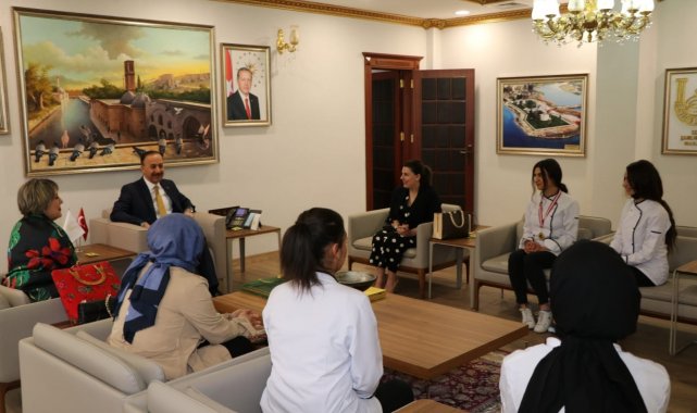 Şanlıurfalı öğrenciler yemek yarışmasında Türkiye şampiyonu oldu