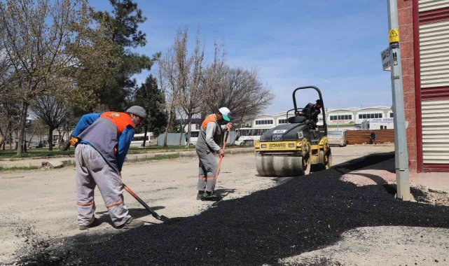 Şehitkamil'de yoğun asfalt mesaisi