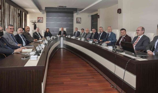 SektörOdak alanı koordinatörleri, Rektör Çomaklı başkanlığında toplandı