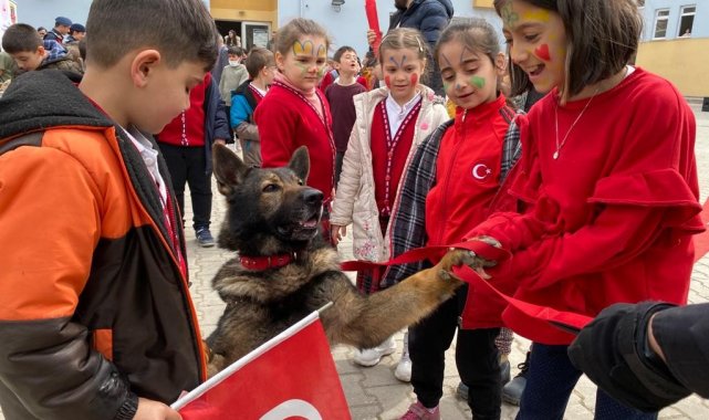 Sel bölgesindeki çocukların 23 Nisan coşkusu