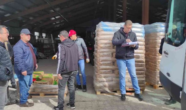 Selim'de sertifikalı buğday dağıtıldı