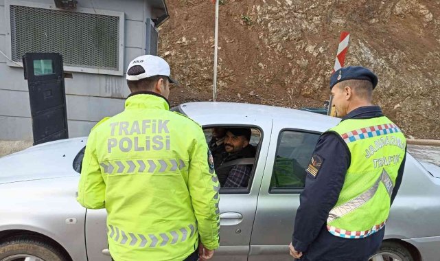 Şemdinli'de bayram öncesi trafik denetimi uygulaması