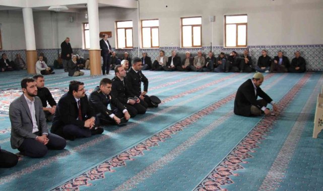 Şemdinli'de şehitler için mevlit okutuldu