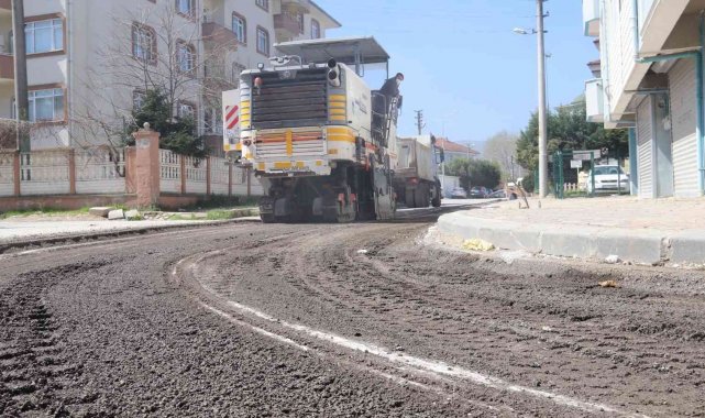 Serdivan'da üstyapı çalışmaları devam ediyor