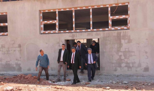 Siirt Üniversitesi Rektörü Şındak, devam eden çalışmaları inceledi