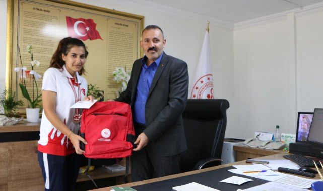 Siirt'te dereceye giren sporculara ödül