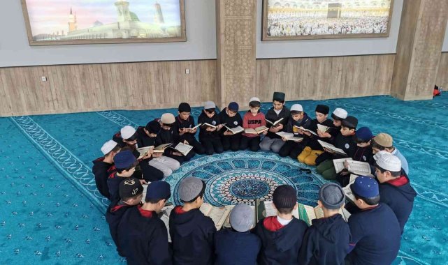 Siirt'te örgün eğitimle birlikte hafızlık eğitimi