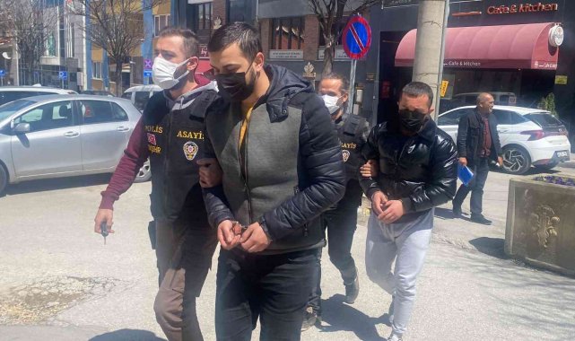 Silahla yaralama ve darp şüphelisi 2 kişi adliyeye sevk edildi