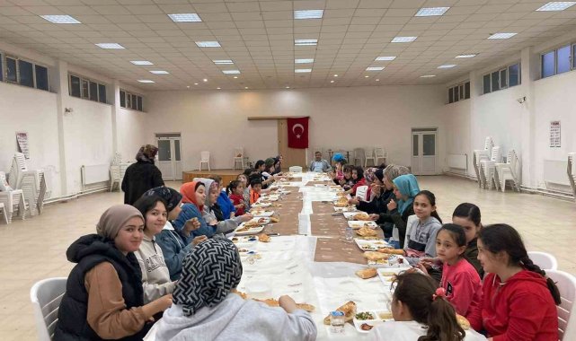 Simav'da 200 Kur'an Kursu öğrencisine iftar