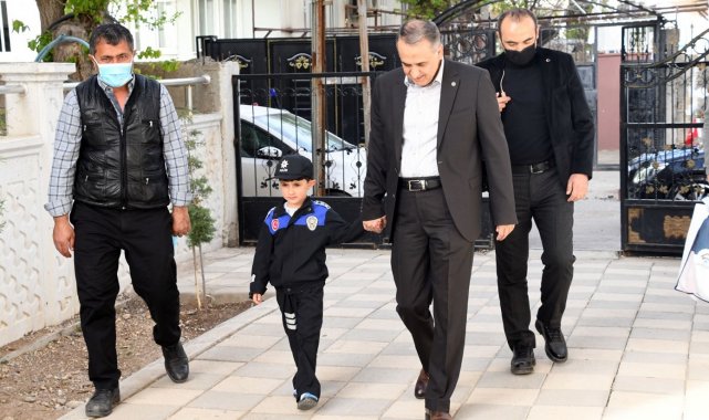 Sınır ötesinde görev yapan kahramanın oğlundan ilginç istek