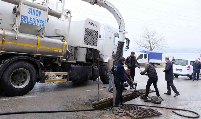 Sinop Belediyesi&#039;nden cadde ve sokaklarda bahar temizliği