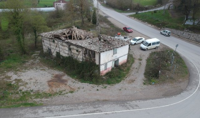 Sinop'ta 167 yıllık cami bakımsızlıktan viraneye döndü