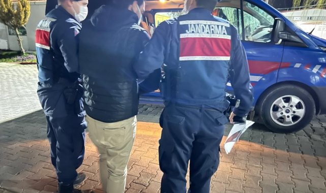 Sinop&#039;ta aranan 2 şüpheli, jandarma tarafından yakalandı