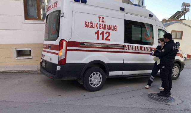 Sinop&#039;ta motosikletten düşen kurye yaralandı