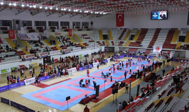 Sivas'ta kick boks şampiyonası heyecanı