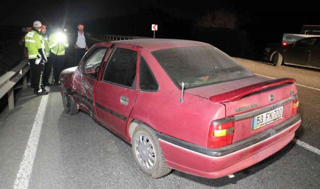 Sivas'ta trafik kazası: 3 yaralı