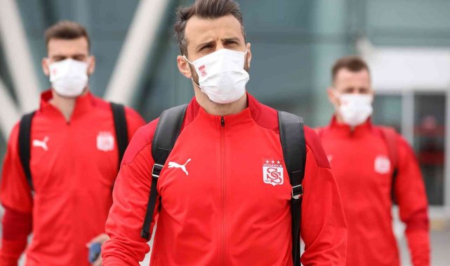 Sivasspor kafilesi Hatay&#039;a ulaştı