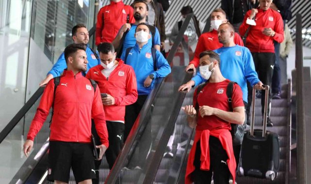 Sivasspor kafilesi İstanbul'da
