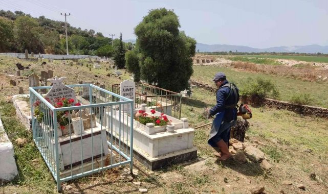 Söke Belediyesi, bayram öncesi mezarlık temizliği gerçekleştirdi