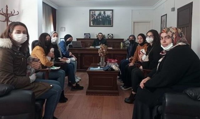 Söke İlçe Müftüsü Doğru, Kur&#039;an-ı Kerim&#039;i okumaya geçen öğrencileri ağırladı