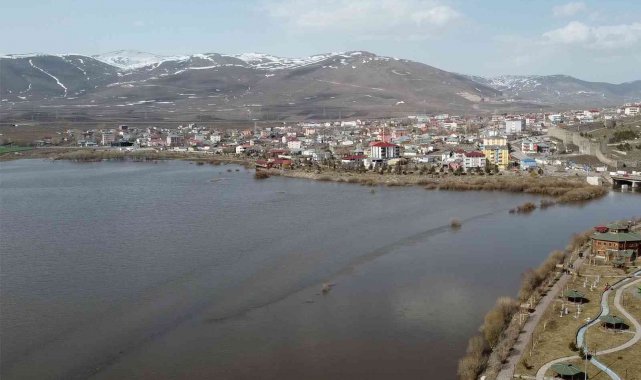 Sular altında kalan Ardahan Ovası havadan görüntülendi