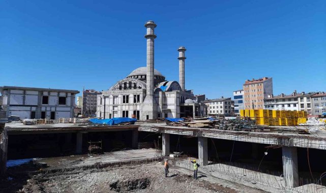 Sultan Alparslan Külliyesi'nde çalışmalar sürüyor