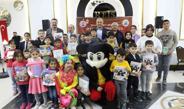 Suluova'da yöneticiler iftarda çocukları ağırladı