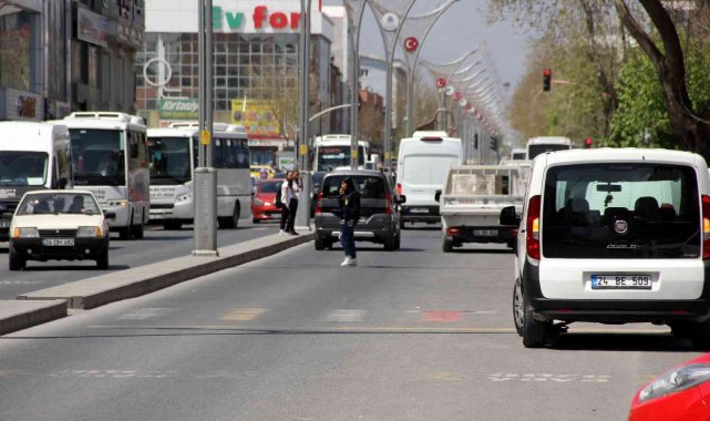 Taşıt sayısı arttı, kilometre azaldı