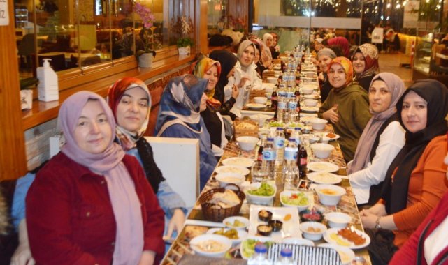 Tekstil firması çalışanları iftarda buluştu