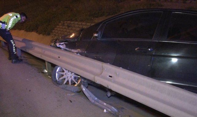 TEM otoyolunda kontrolü kaybeden sürücü su kanalına uçtu