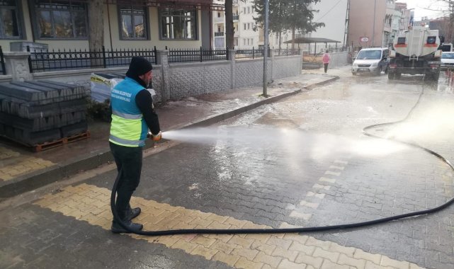 Temizlik personelinden geceli gündüzlü çalışma