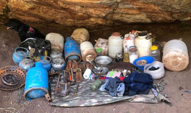 Teröristlere ait yaşam malzemesi bulundu