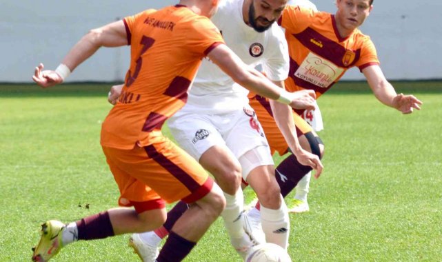 TFF 2. Lig: Çorumspor FK: 2 - Niğde Anadolu FK: 5