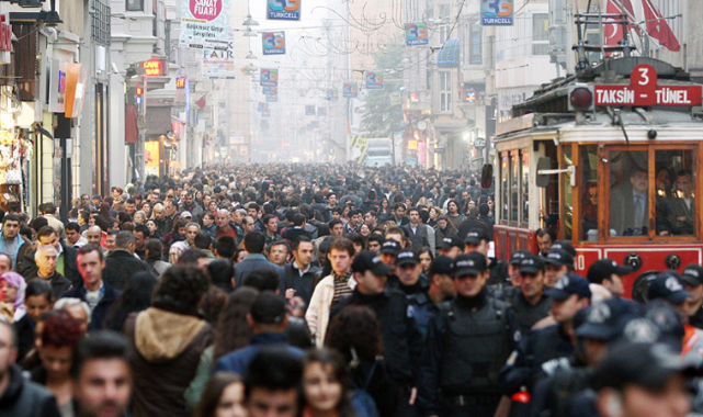 TÜİK: İşsiz sayısı şubatta 178 bin azalarak, 3 milyon 579 bin kişi oldu