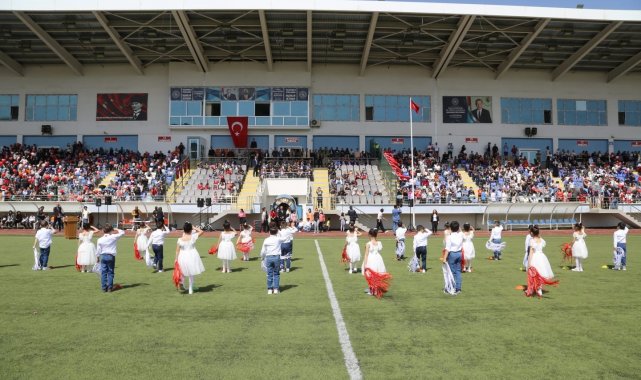 Tunceli'de 23 Nisan coşkuyla kutlandı