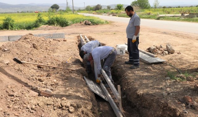 Turgutlu Belediyesinden çiftçilerin yüzünü güldüren çalışma