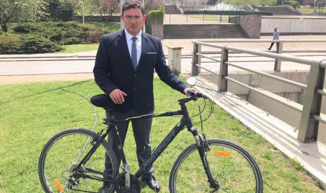 Turgutreis&#039;in ilçe olabilmesi için 745 kilometre pedal çevirdi
