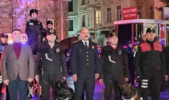 Türk Polis Teşkilatı'nın 177. Kuruluş Yıldönümünü anlatan kısa film Galata Kulesine yansıtıldı