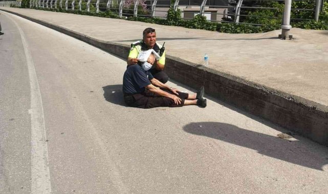 Türk polisinin şefkati