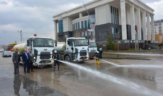 Tuşba Belediyesinden bayram temizliği