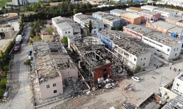 Tuzla&#039;da patlama yaşanan fabrikanın enkazı havadan görüntülendi