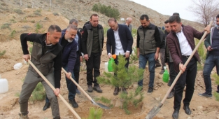 Üç kişinin başlattığı hareket 222 kişiye ulaştı