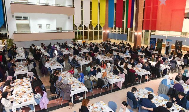 Uluslararası öğrenciler iftar yemeğinde buluştu